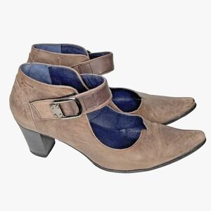 Dorking Women Brown Leather Pointed Toe Mary Jane Heels Size 40 Made in Spain